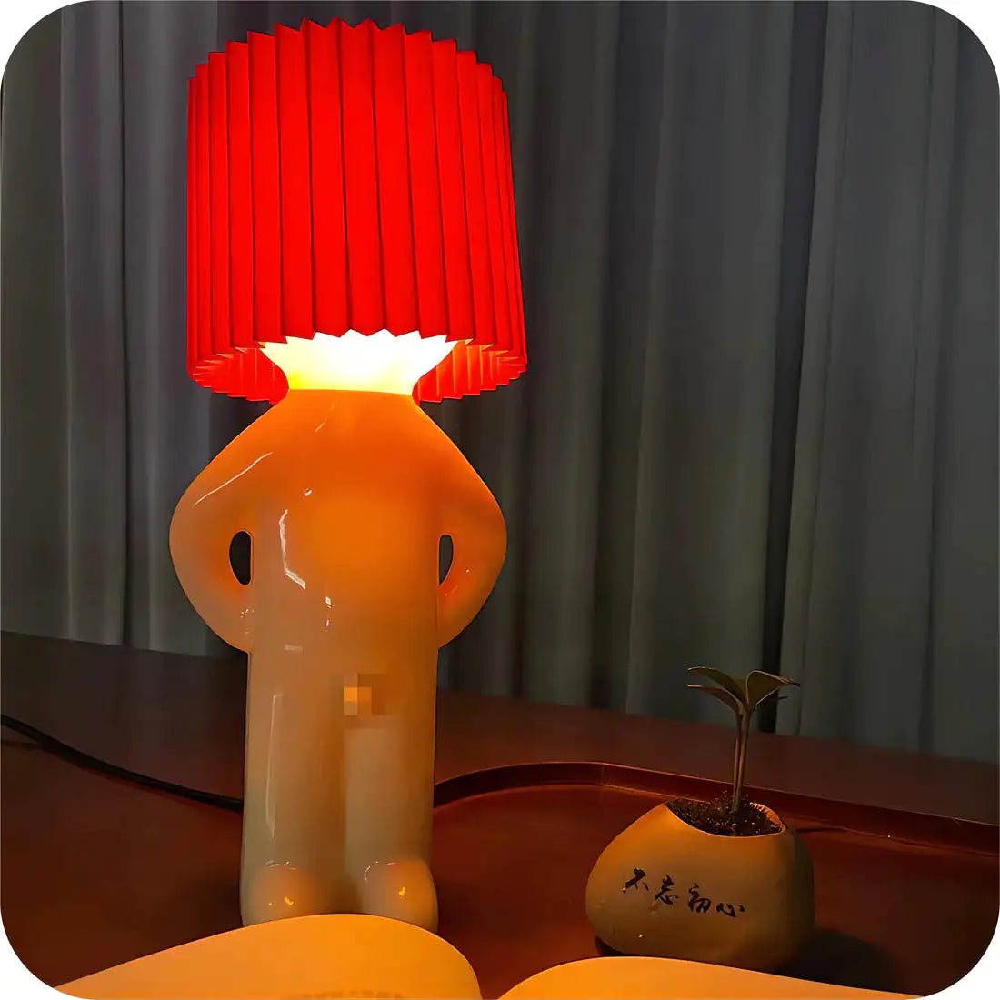 Ondeugende Tafel Lamp